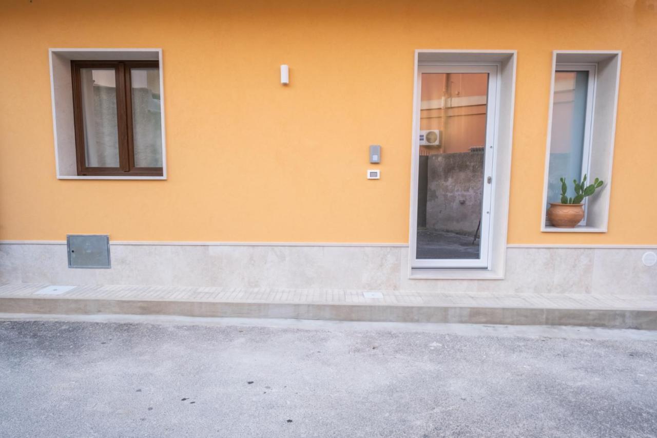 Risorgimento Apartment アヴォラ エクステリア 写真